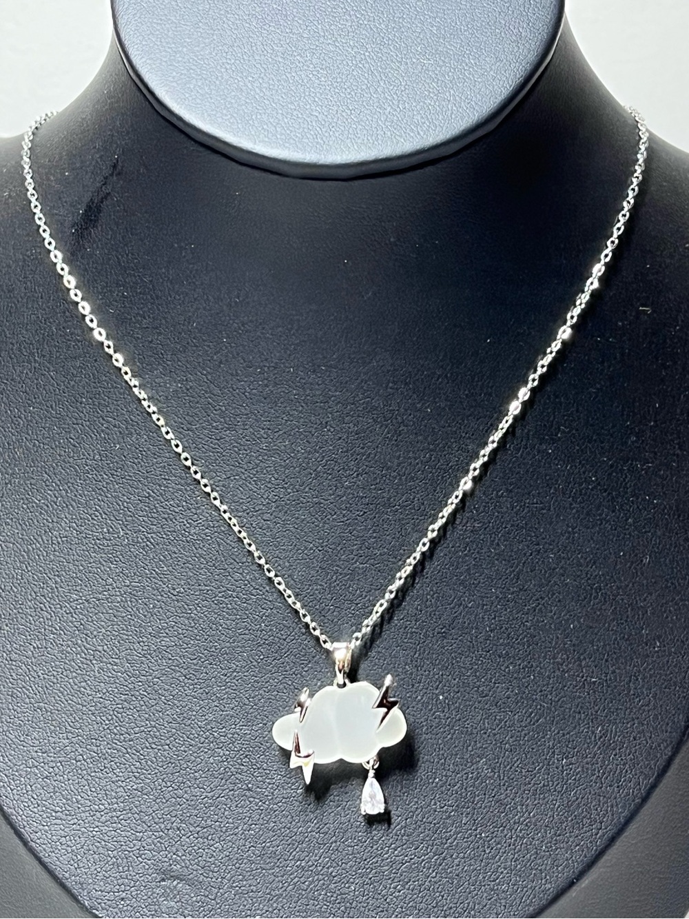 Stainless steel Silver Cloud Lightning Pendant Necklace in White
Unique!